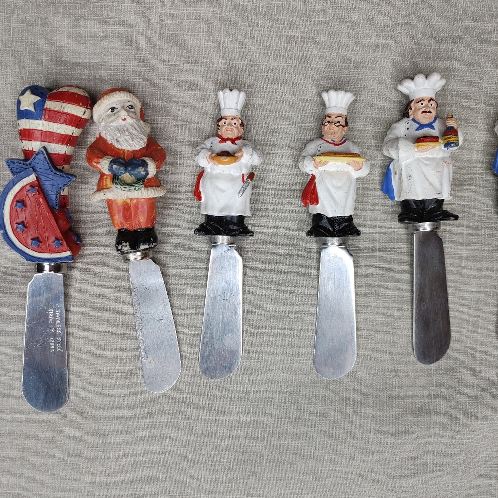 VINTAGE 90'S GUY BUFFETT CHEF AND KNOBLER STAINLESS STEEL CHEESE SPREADERS